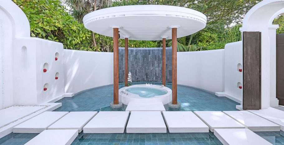 Anantara Kihavah Maldives Villas Resort - Baa Atoll, Maldives - Family Beach Pool Villa Outdoor Bathroom