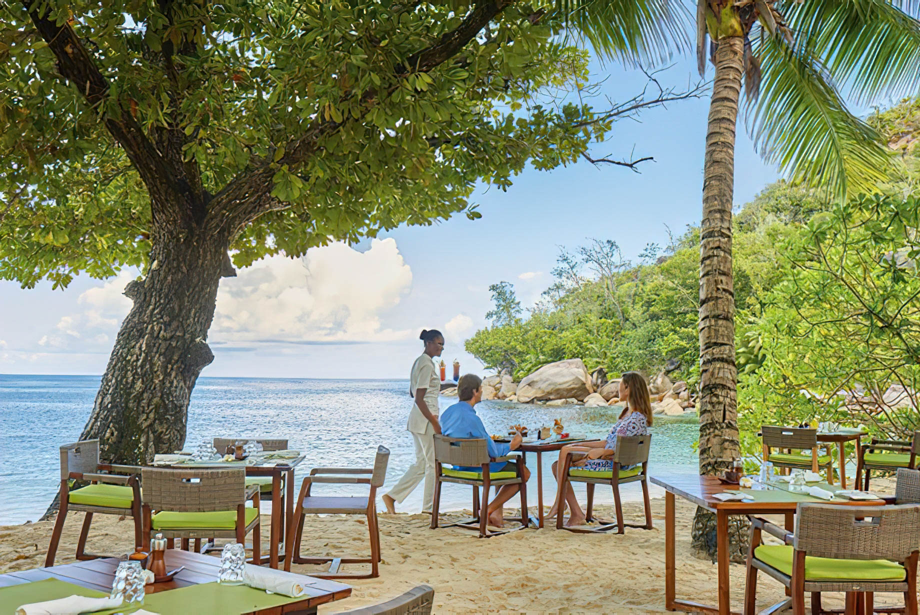 Constance Lemuria Resort – Praslin, Seychelles – Takamaka Beach Dining