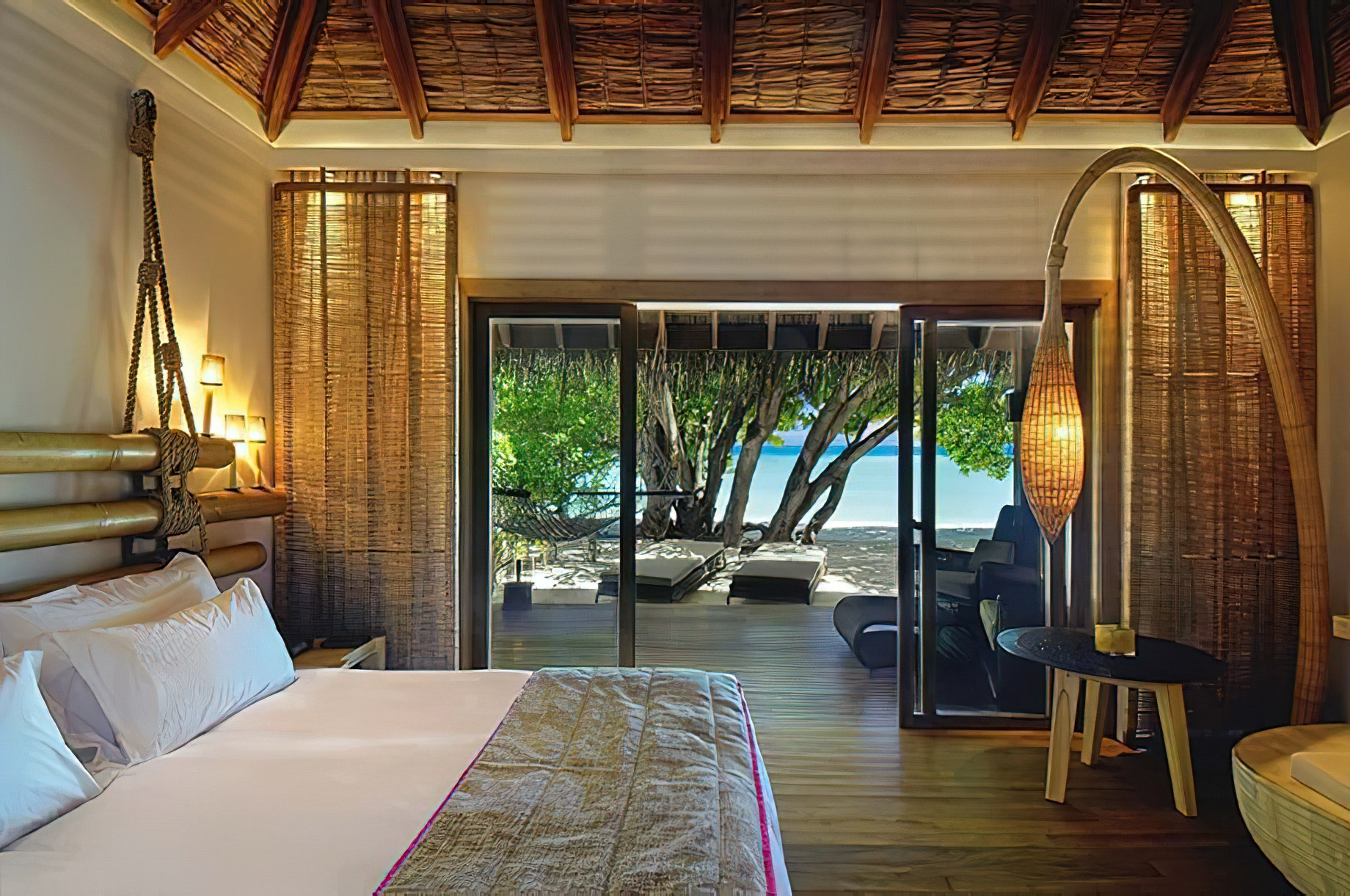 Constance Moofushi Resort - South Ari Atoll, Maldives - Beach Villa Interior