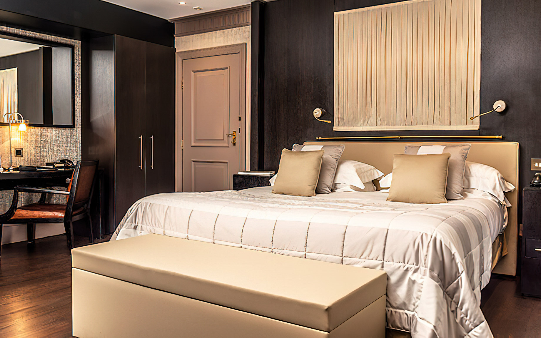 Baglioni Hotel London – South Kensington, London, United Kingdom – Deluxe Room
