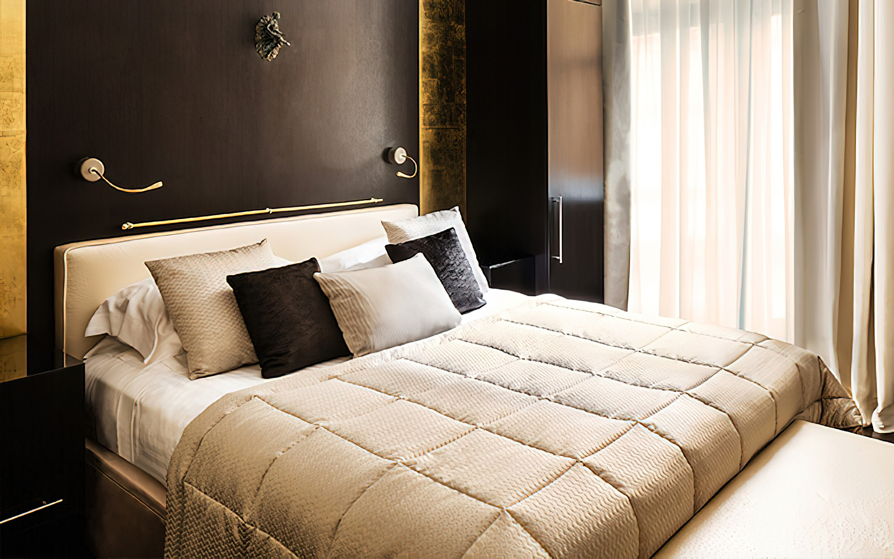 Baglioni Hotel London – South Kensington, London, United Kingdom – Deluxe Room