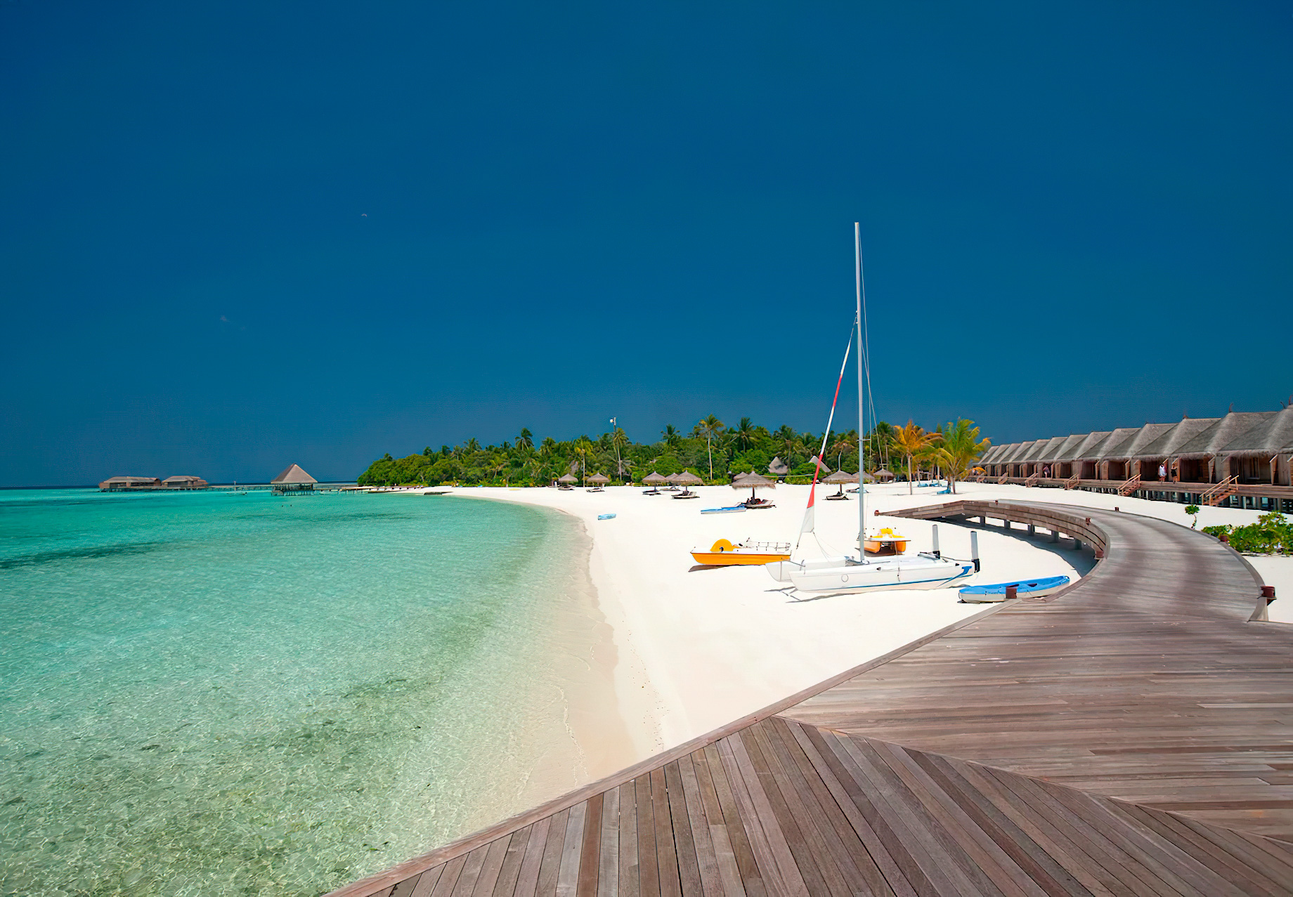 Constance Moofushi Resort - South Ari Atoll, Maldives - Beach Villa View
