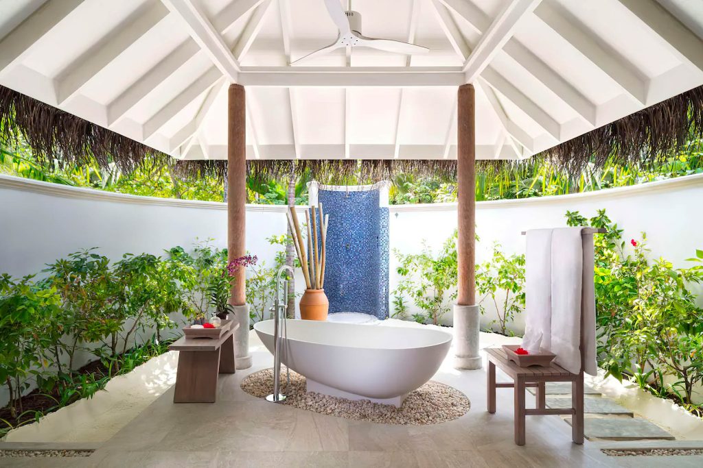 Anantara Thigu Maldives Resort - South Male Atoll, Maldives - Sunrise Beach Villa Outdoor Bathroom