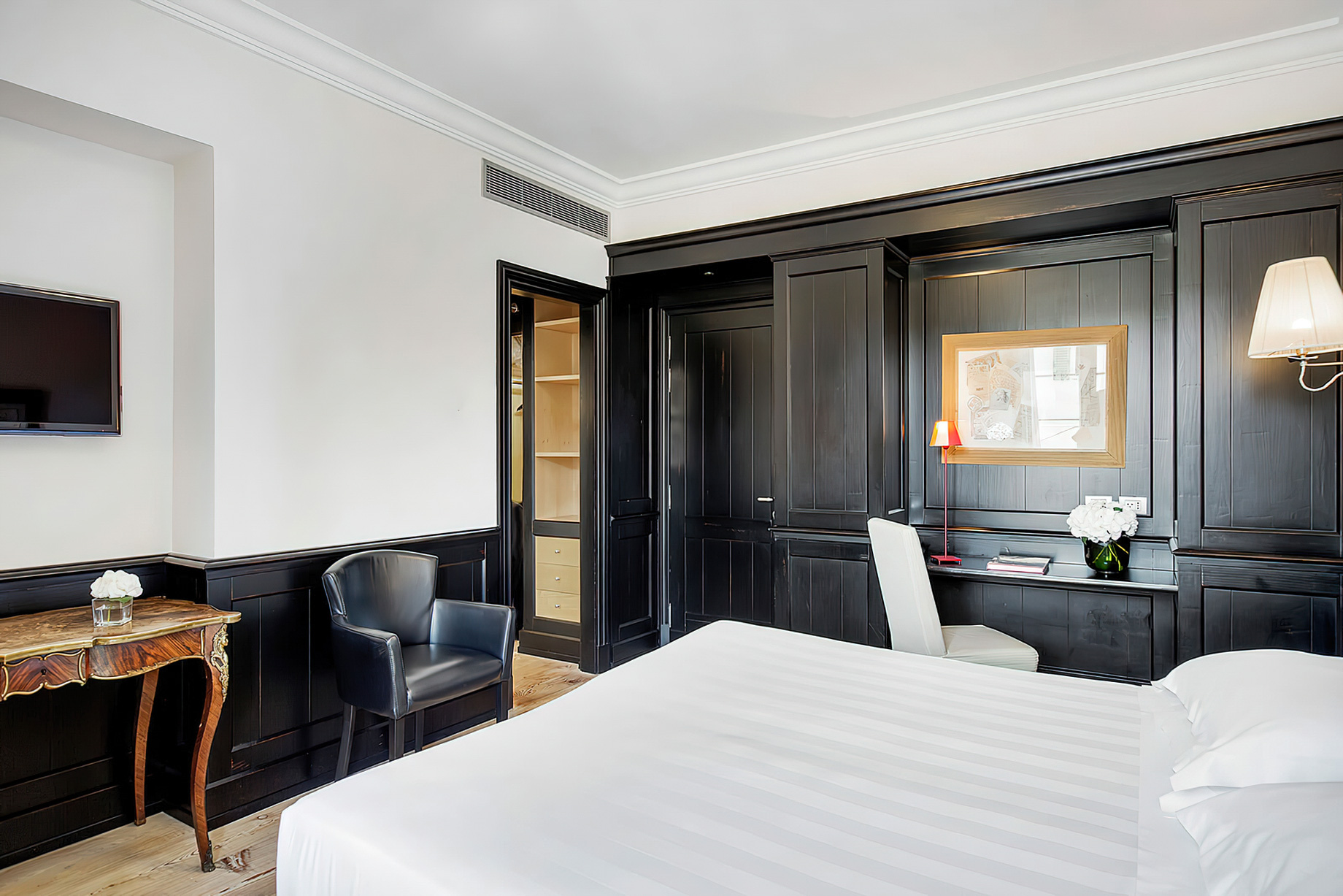 Relais Santa Croce By Baglioni Hotels & Resorts – Florence, Italy – Deluxe Room