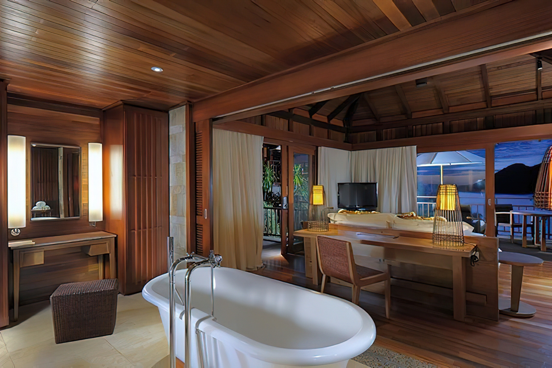 Constance Ephelia Resort – Port Launay, Mahe, Seychelles – Presidential Villa Bathroom Tub