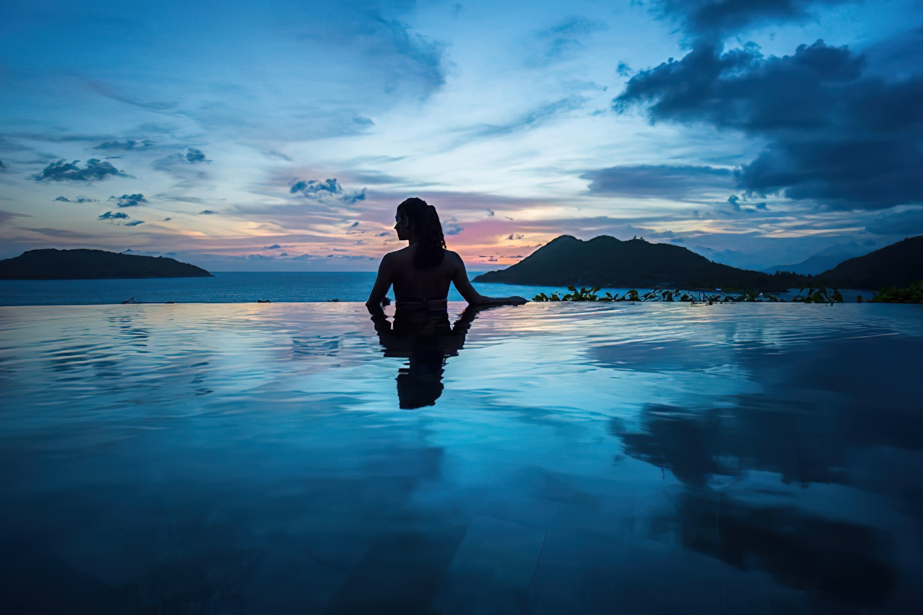 Constance Ephelia Resort – Port Launay, Mahe, Seychelles – Presidential Villa Infinity Pool Sunset View