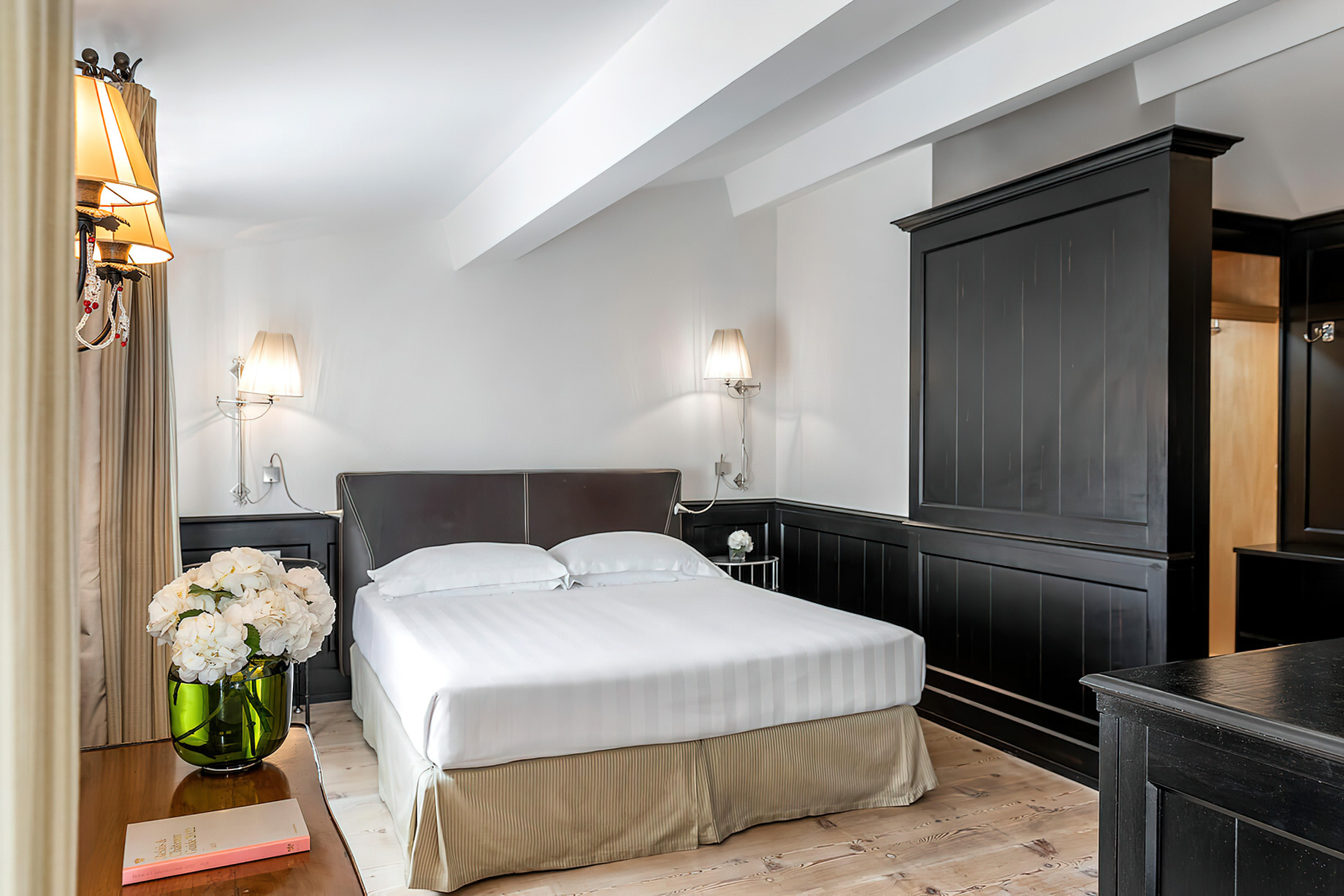 Relais Santa Croce By Baglioni Hotels & Resorts – Florence, Italy – Grand Deluxe Room