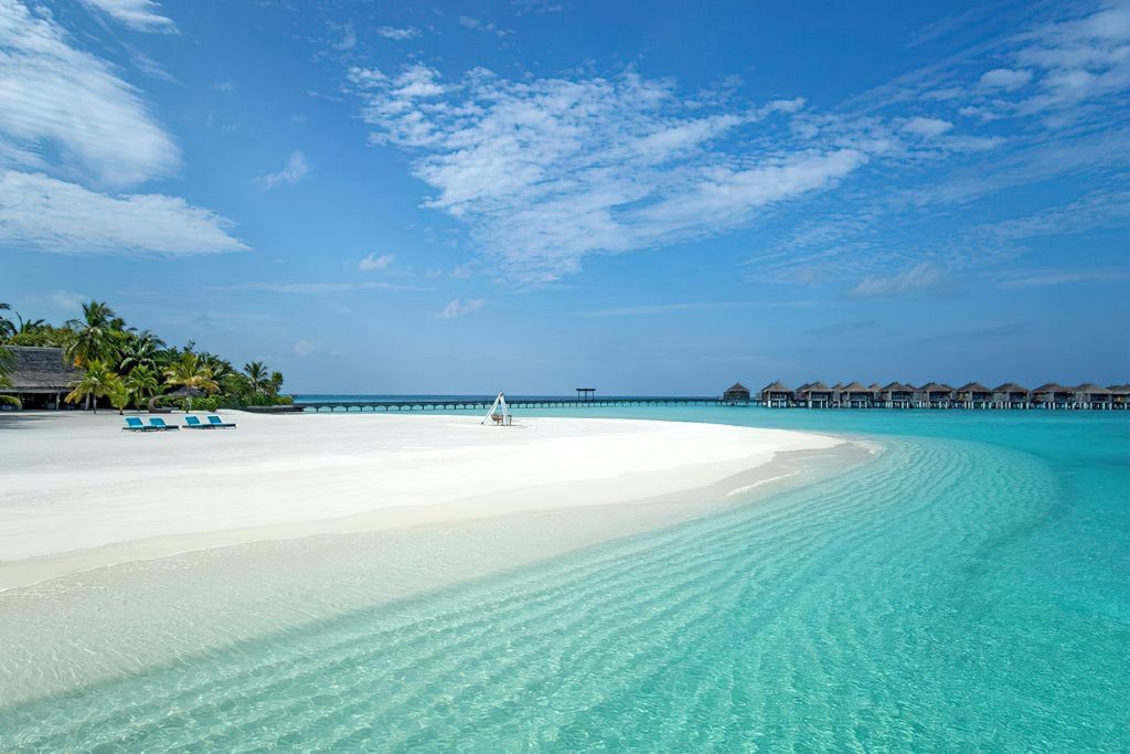 Constance Moofushi Resort - South Ari Atoll, Maldives - Overwater Villas Beach View