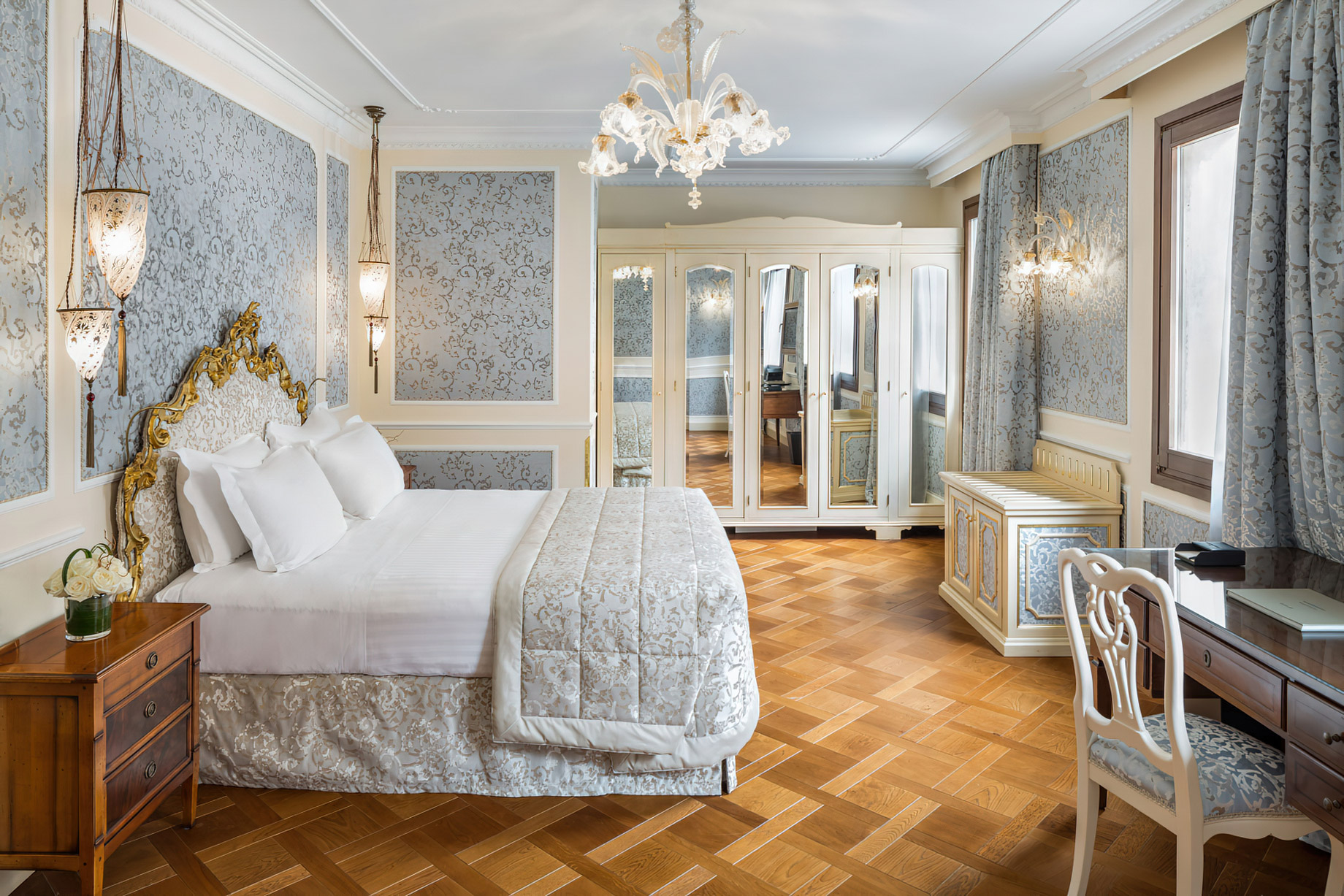 Baglioni Hotel Luna, Venezia – Venice, Italy – 2 Bedroom Family Junior Suite Interior