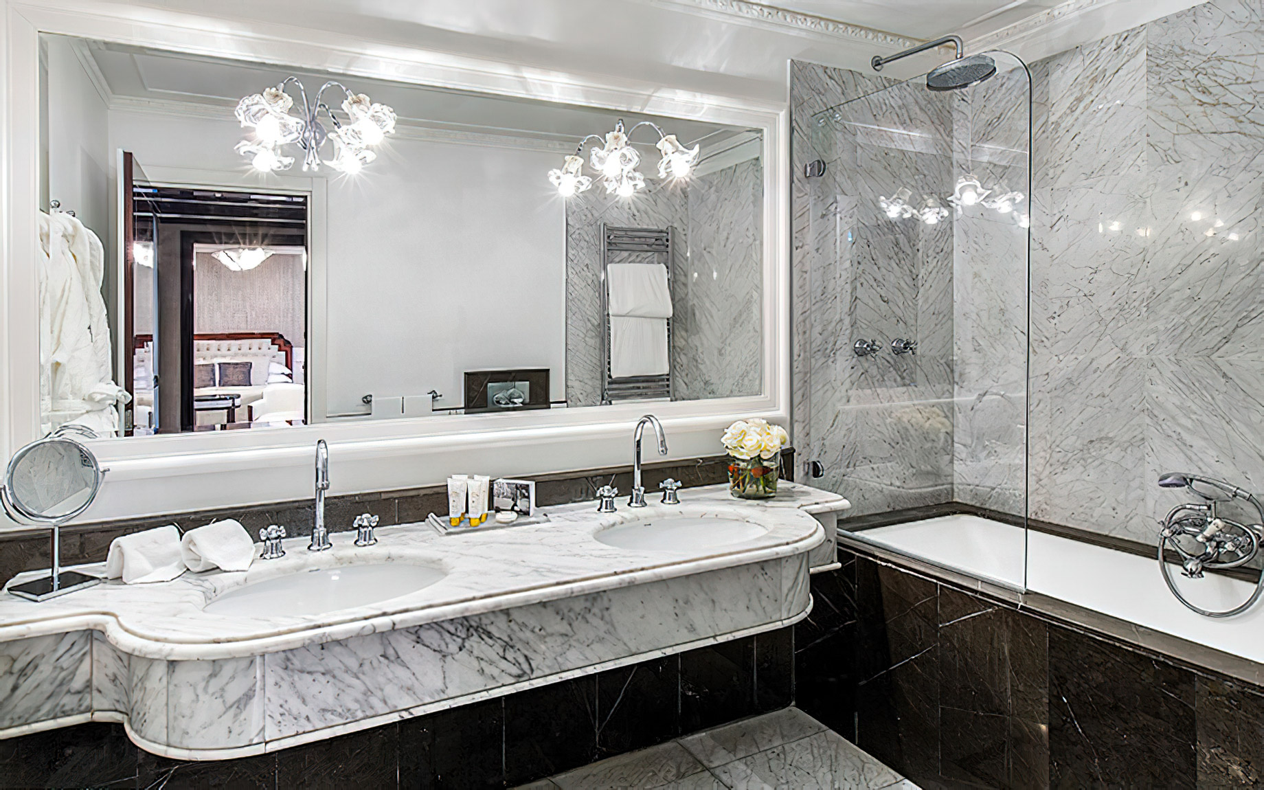 Baglioni Hotel Regina, Roma – Rome, Italy – 2 Bedroom Family Suite Bathroom