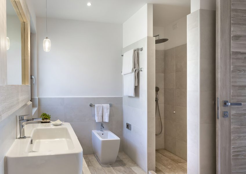 Baglioni Resort Sardinia - San Teodoro, Sardegna, Italy - Junior Suite Sea View Bathroom