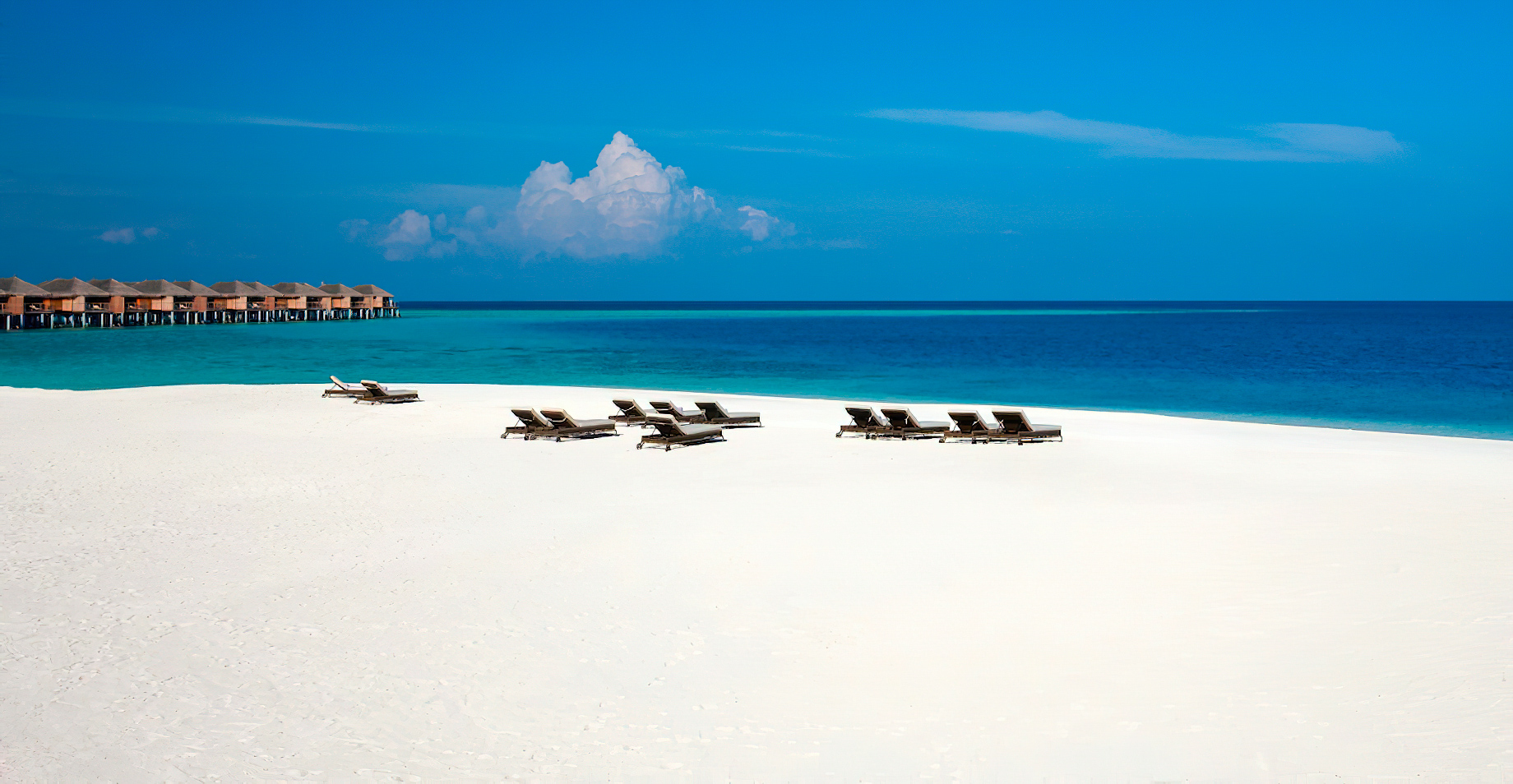 Constance Moofushi Resort – South Ari Atoll, Maldives – Beach View