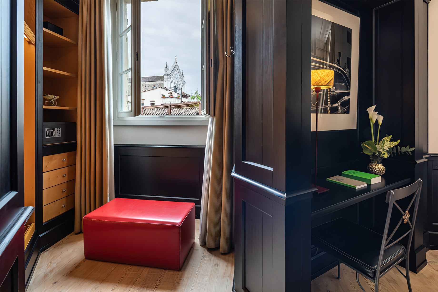 Relais Santa Croce By Baglioni Hotels & Resorts – Florence, Italy – Junior Suite Decor