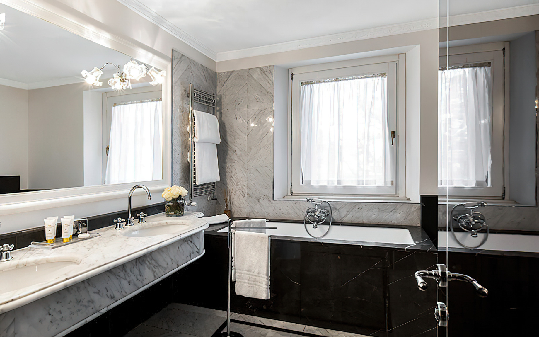 Baglioni Hotel Regina, Roma – Rome, Italy – 2 Bedroom Family Suite Bathroom