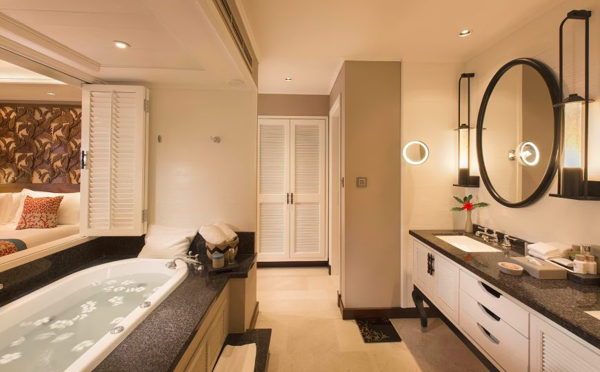 Constance Lemuria Resort - Praslin, Seychelles - Senior Suite Bathroom