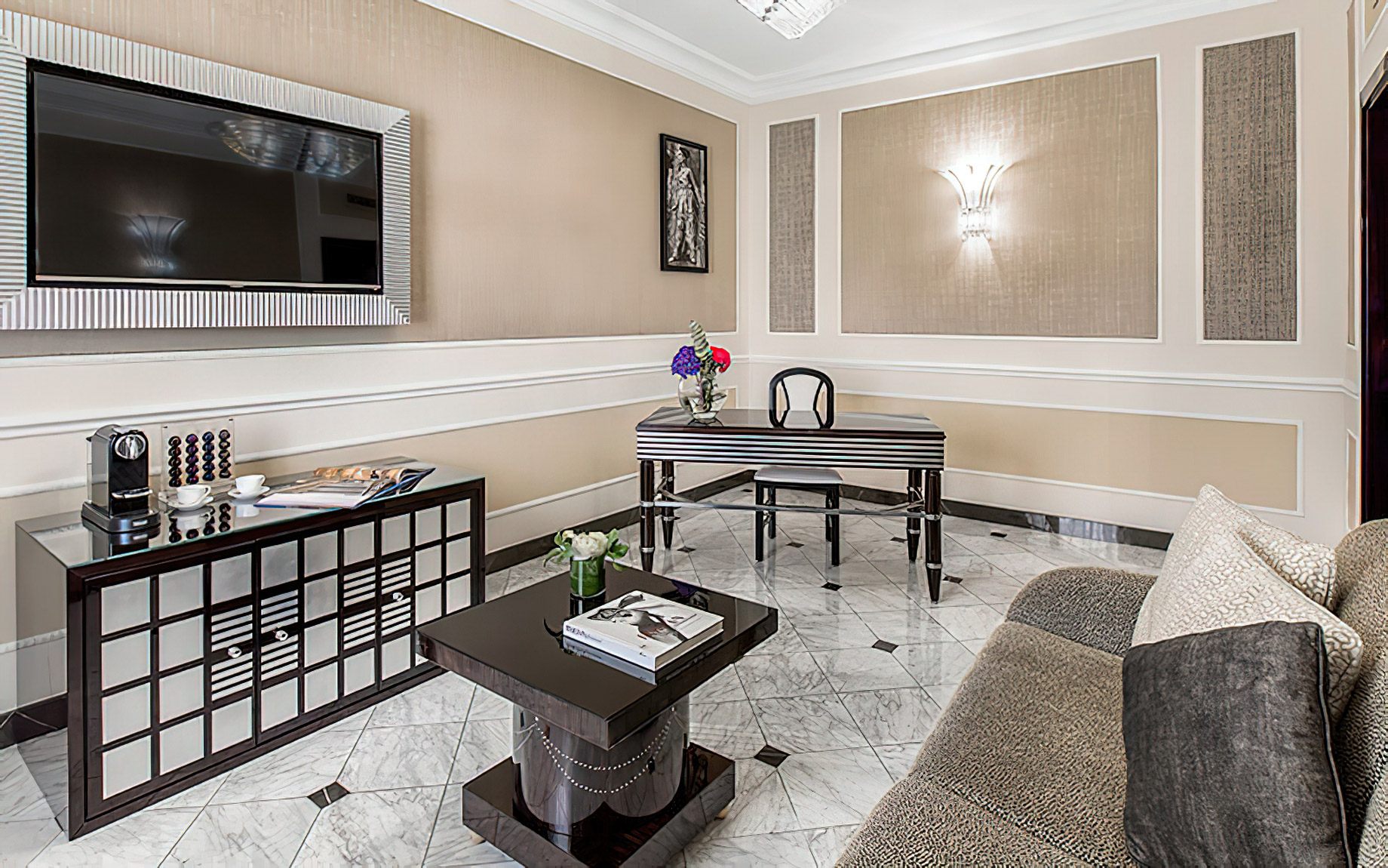 Baglioni Hotel Regina, Roma – Rome, Italy – 2 Bedroom Family Suite Interior