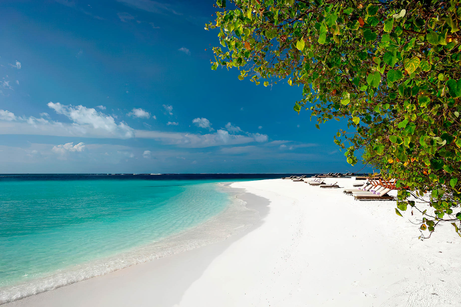 Constance Moofushi Resort - South Ari Atoll, Maldives - Beach View