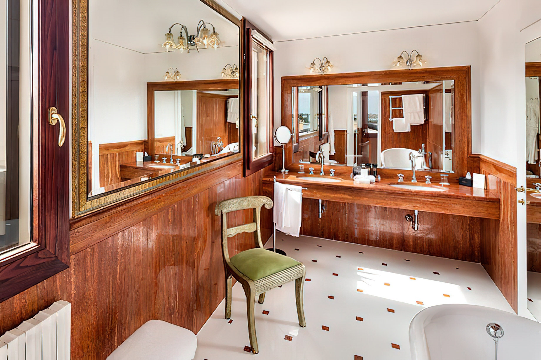 Baglioni Hotel Luna, Venezia – Venice, Italy – Junior Suite Lagoon View Bathroom