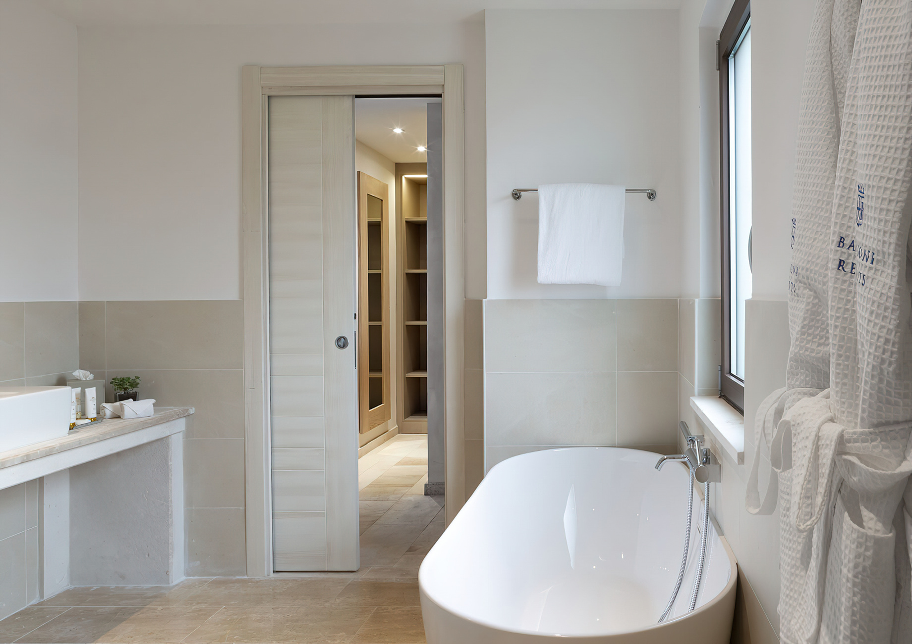 Baglioni Resort Sardinia – San Teodoro, Sardegna, Italy – Grand Deluxe Sea View Room Bathroom