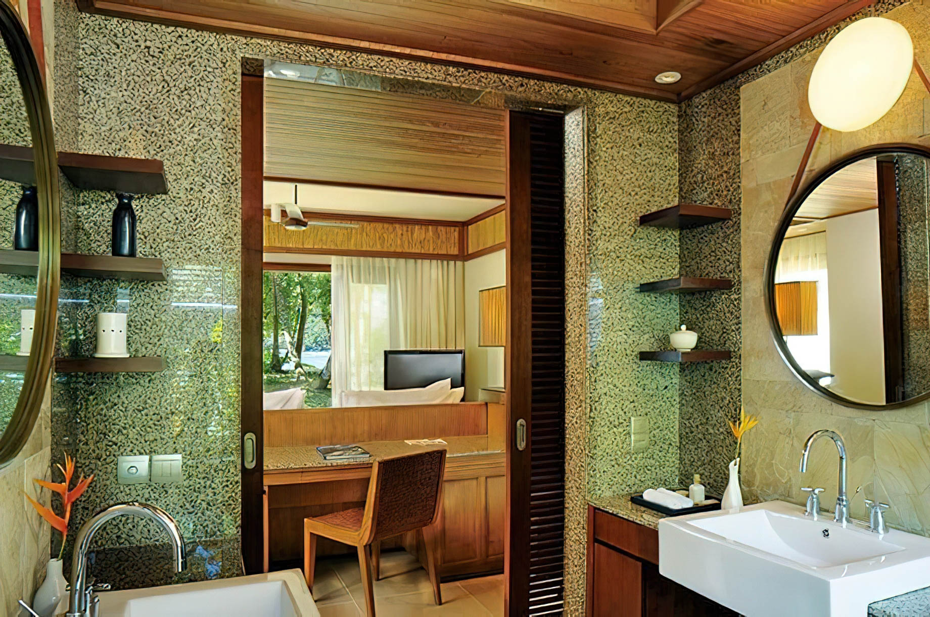 Constance Ephelia Resort - Port Launay, Mahe, Seychelles - Beach Villa Bathroom