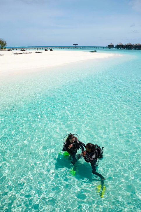 Constance Moofushi Resort - South Ari Atoll, Maldives - Scuba Diving Prep
