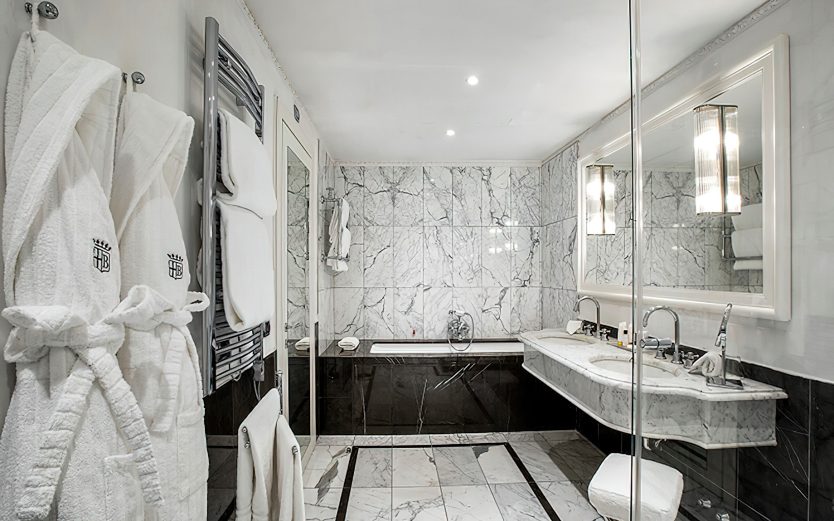Baglioni Hotel Regina, Roma - Rome, Italy - Deluxe Suite Bathroom