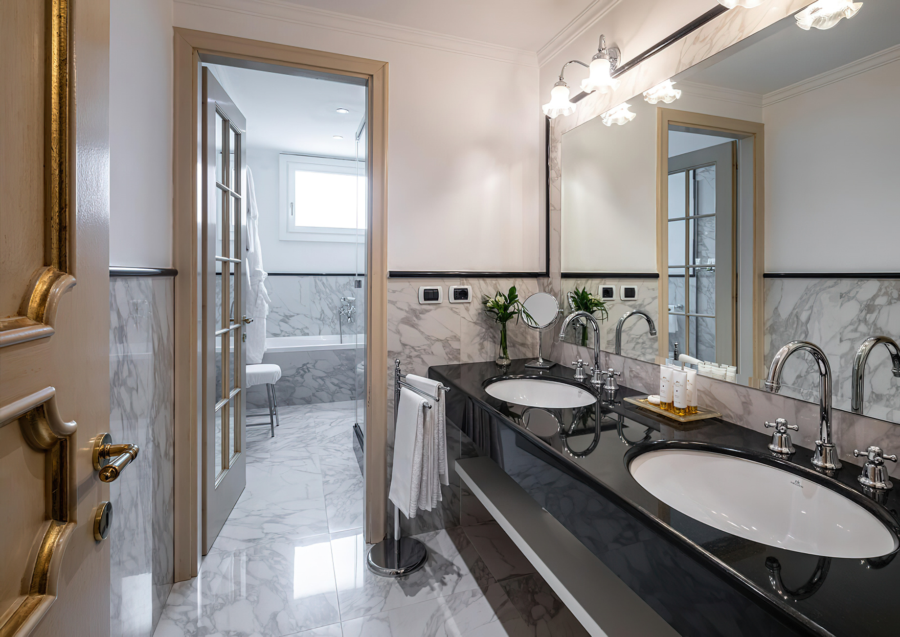 Baglioni Hotel Luna, Venezia – Venice, Italy – Sansovino Family Lagoon View Suite Bathroom