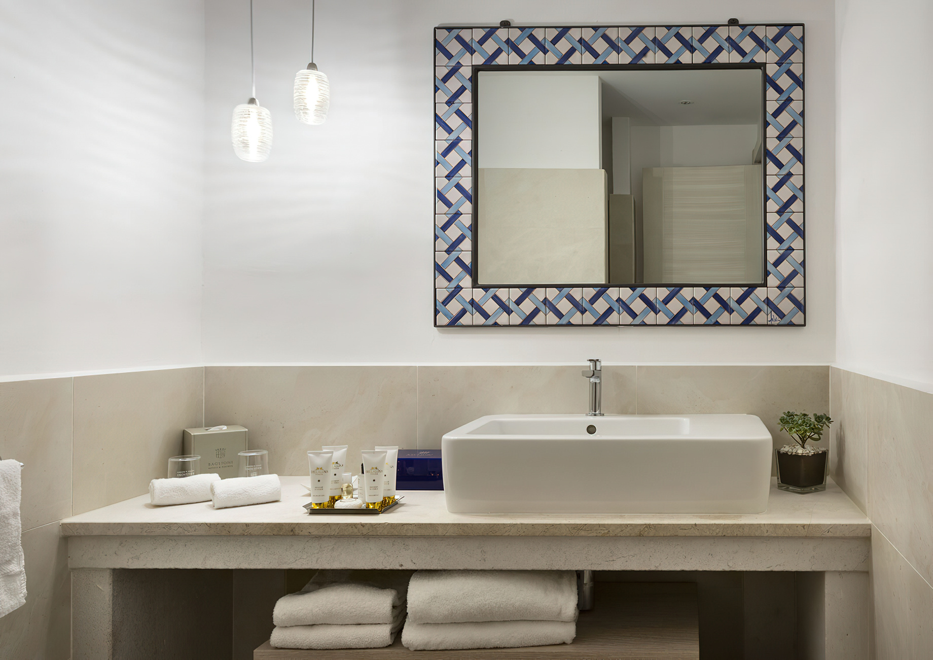 Baglioni Resort Sardinia – San Teodoro, Sardegna, Italy – Superior Room Bathroom