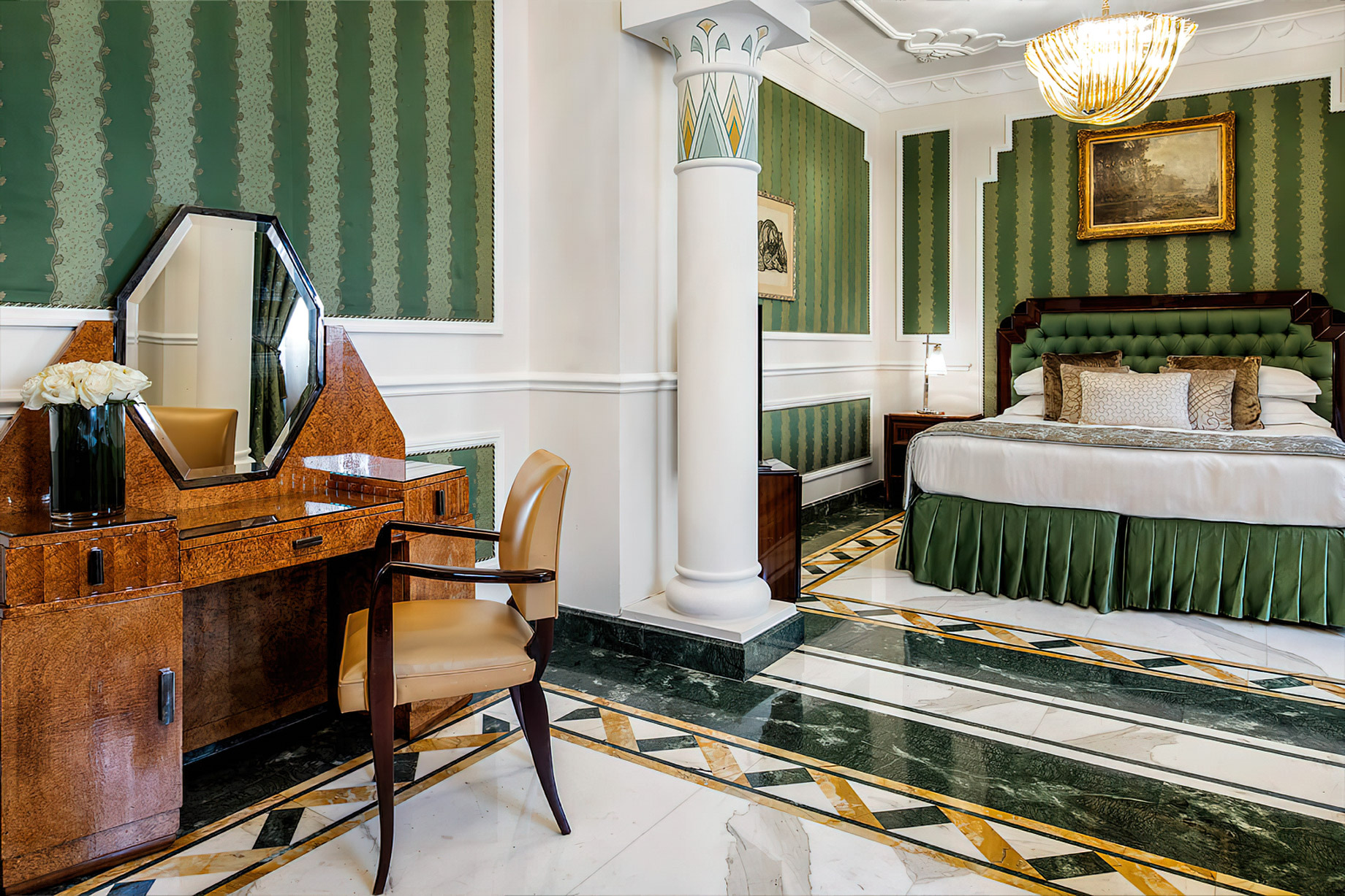 Baglioni Hotel Regina, Roma – Rome, Italy – Junior Suite Bedroom
