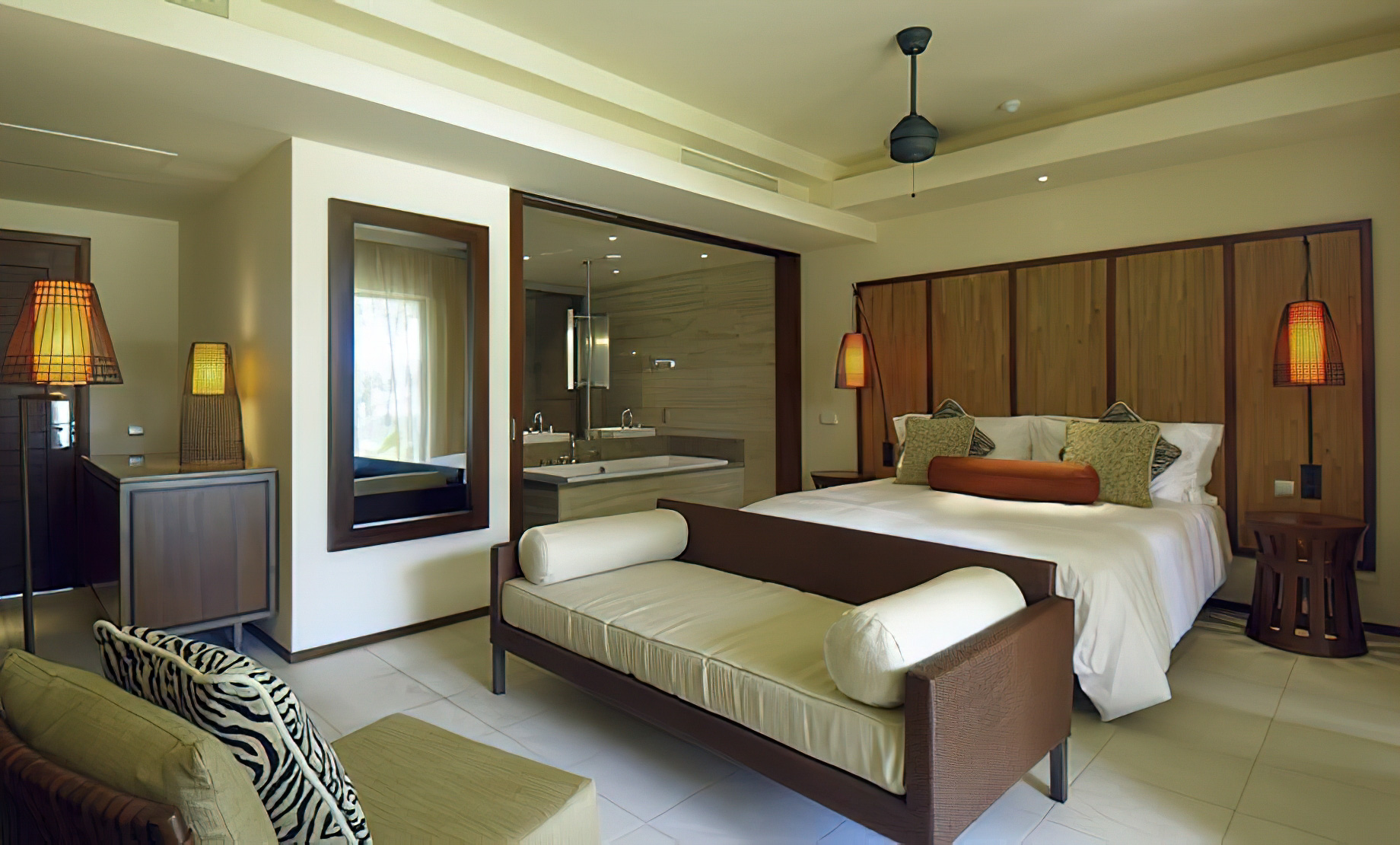 Constance Ephelia Resort – Port Launay, Mahe, Seychelles – Junior Suite Bed
