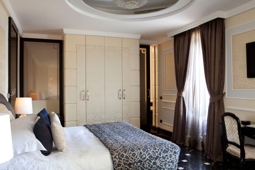 Baglioni Hotel Regina, Roma - Rome, Italy - Grand Deluxe Room Bedroom