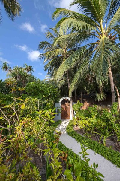 Anantara Kihavah Maldives Villas Resort - Baa Atoll, Maldives - Four Bedroom Beach Pool Residence Entrance Gate