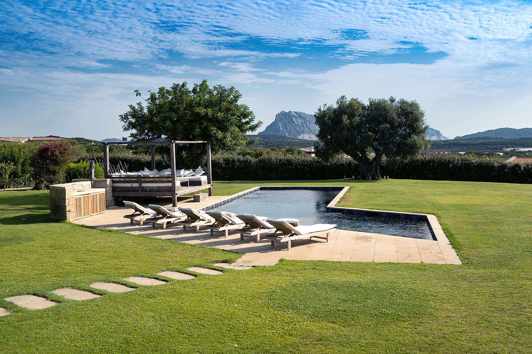 Baglioni Resort Sardinia – San Teodoro, Sardegna, Italy – Villa La Pernici Pool Deck