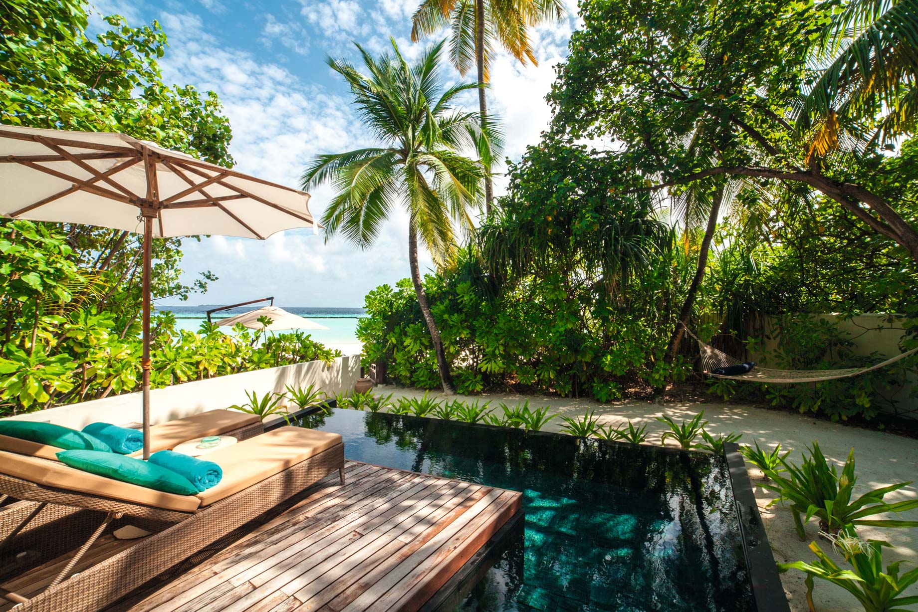 Constance Halaveli Resort – North Ari Atoll, Maldives – Single Storey Beach Villa Pool Ocean View