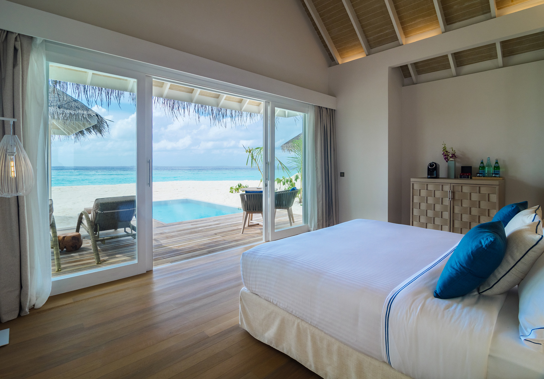Baglioni Resort Maldives – Maagau Island, Rinbudhoo, Maldives – Beach Villa Bedroom
