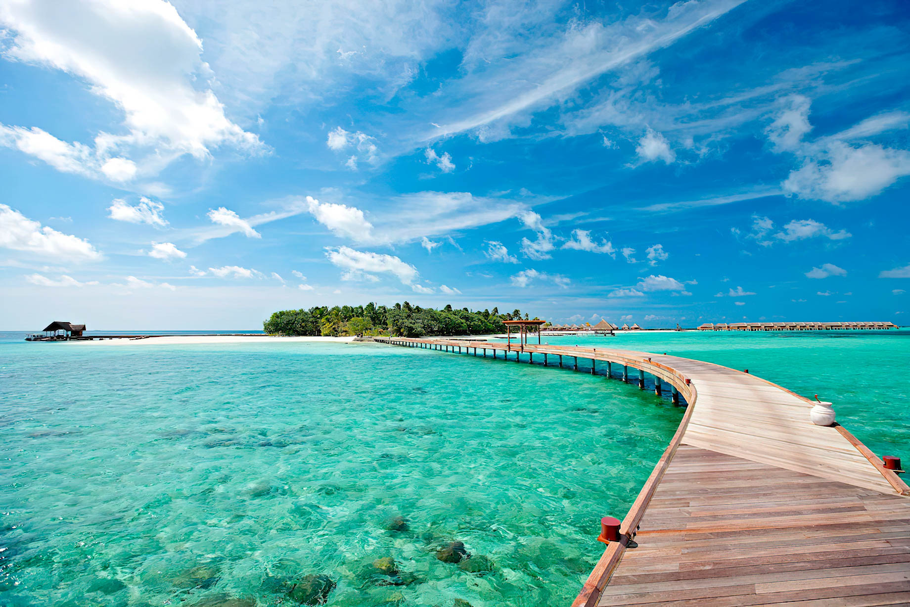 Constance Moofushi Resort – South Ari Atoll, Maldives – Overwater Jetty Pathway
