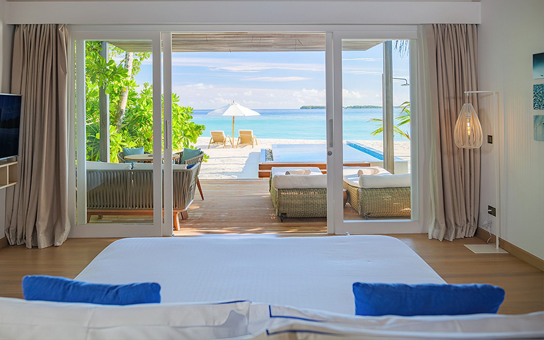 Baglioni Resort Maldives – Maagau Island, Rinbudhoo, Maldives – Beach Pool Villa Interior