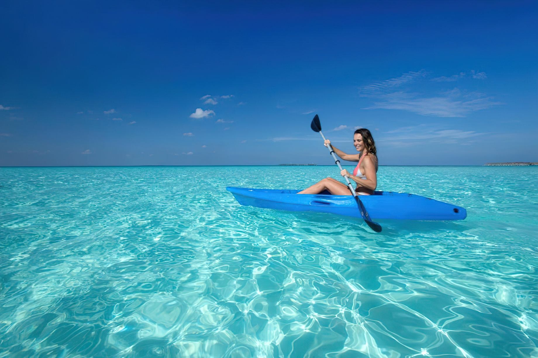 Constance Moofushi Resort – South Ari Atoll, Maldives – Kayaking