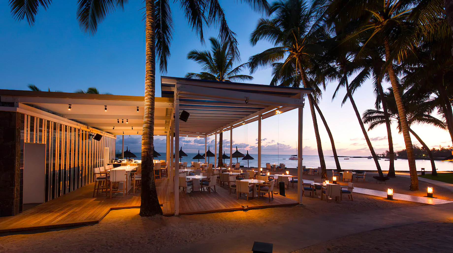 Constance Belle Mare Plage Resort - Mauritius - The Blu Bar