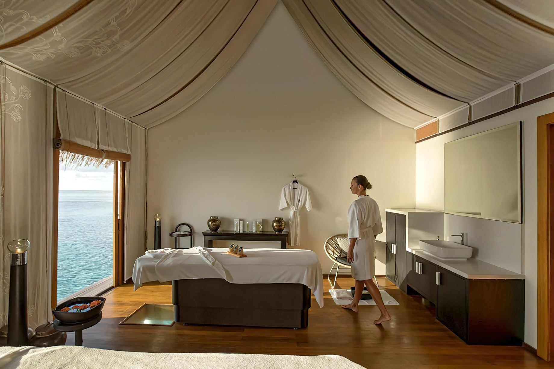 Constance Moofushi Resort – South Ari Atoll, Maldives – Spa Treatment Room