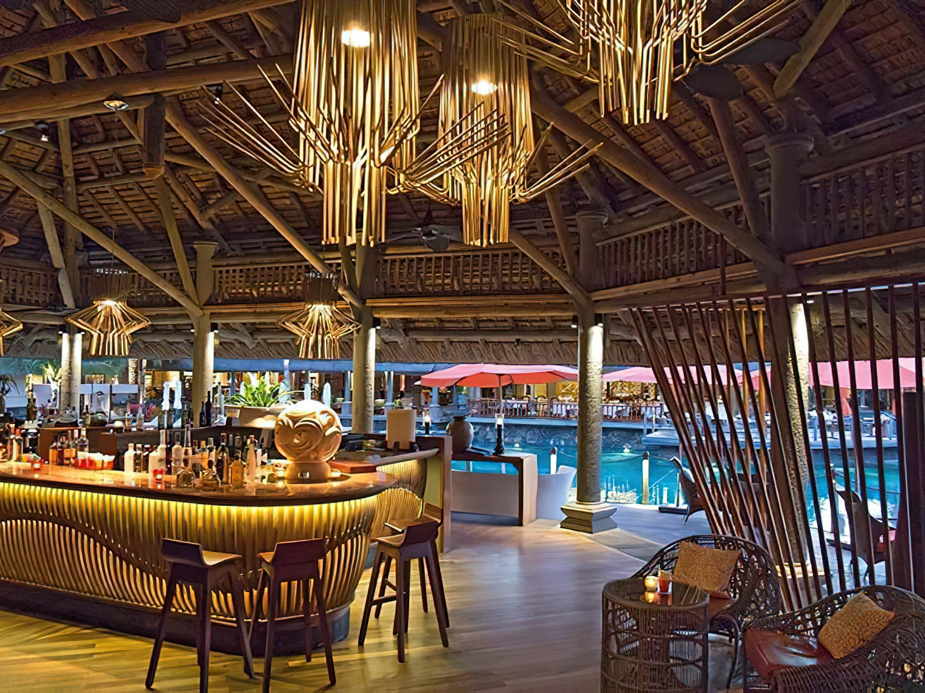 Constance Prince Maurice Resort – Mauritius – Laguna Bar Interior