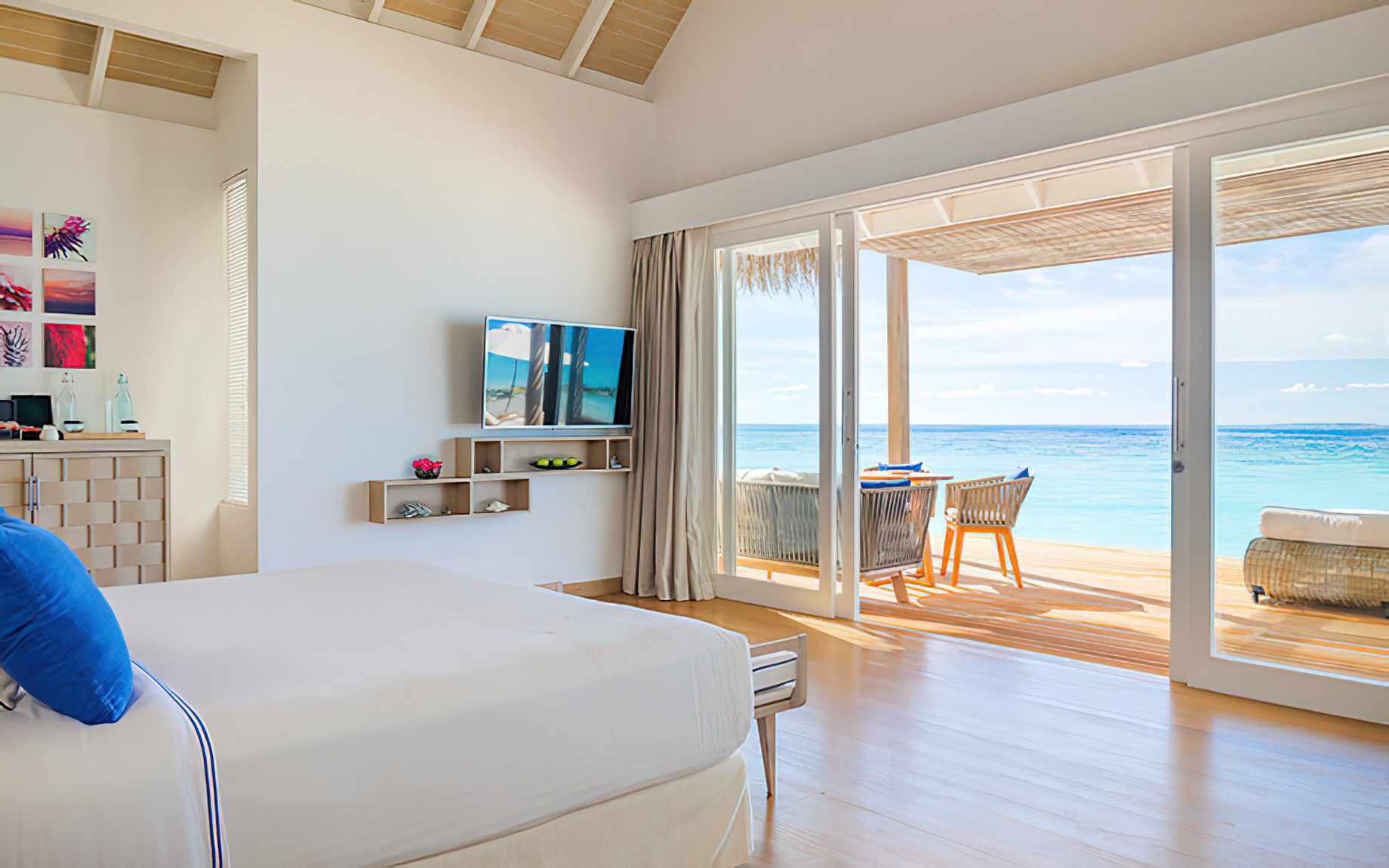 Baglioni Resort Maldives – Maagau Island, Rinbudhoo, Maldives – Beach Villa Two Bedroom Pool Suite Interior