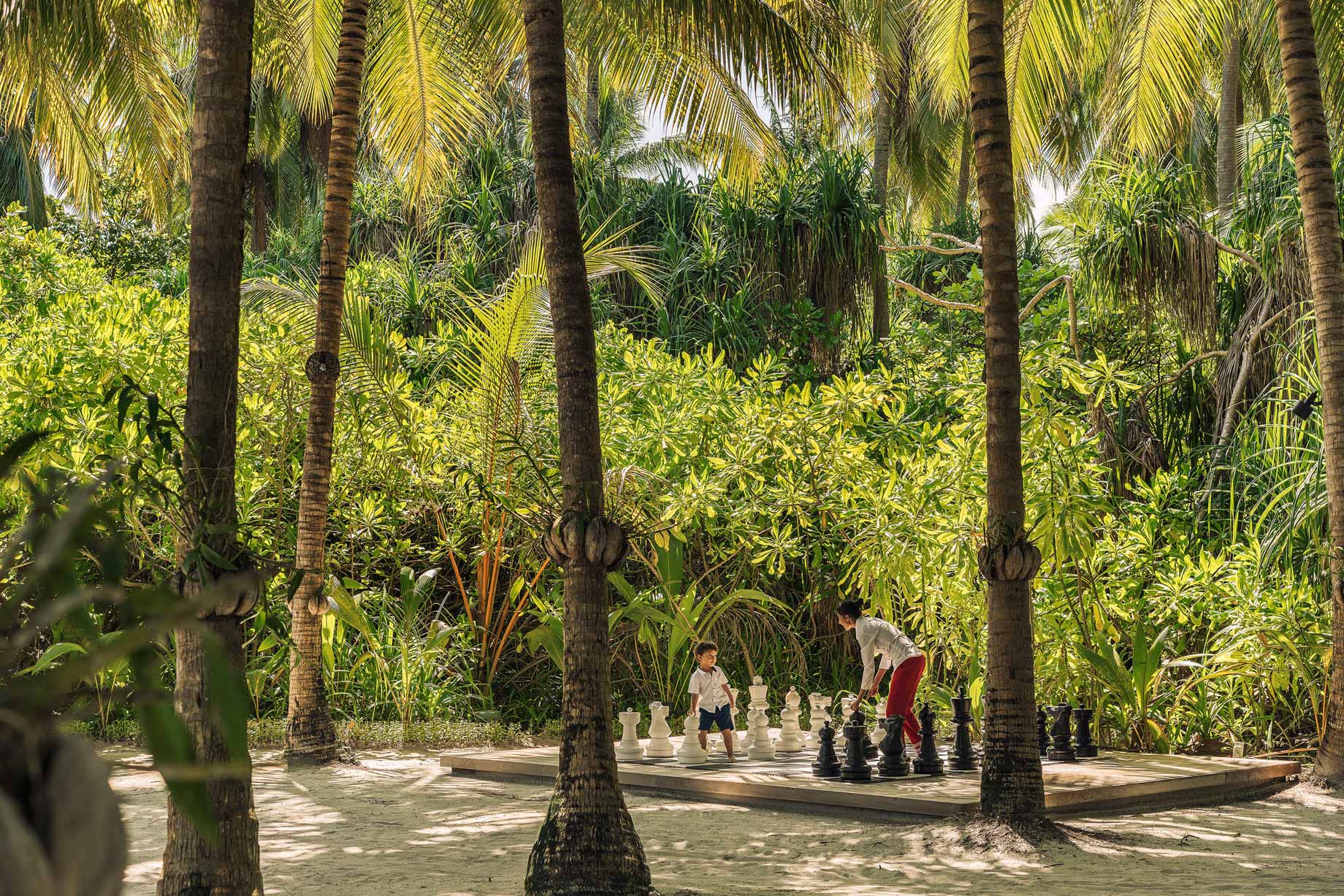 Anantara Kihavah Maldives Villas Resort - Baa Atoll, Maldives - Babysitting Services