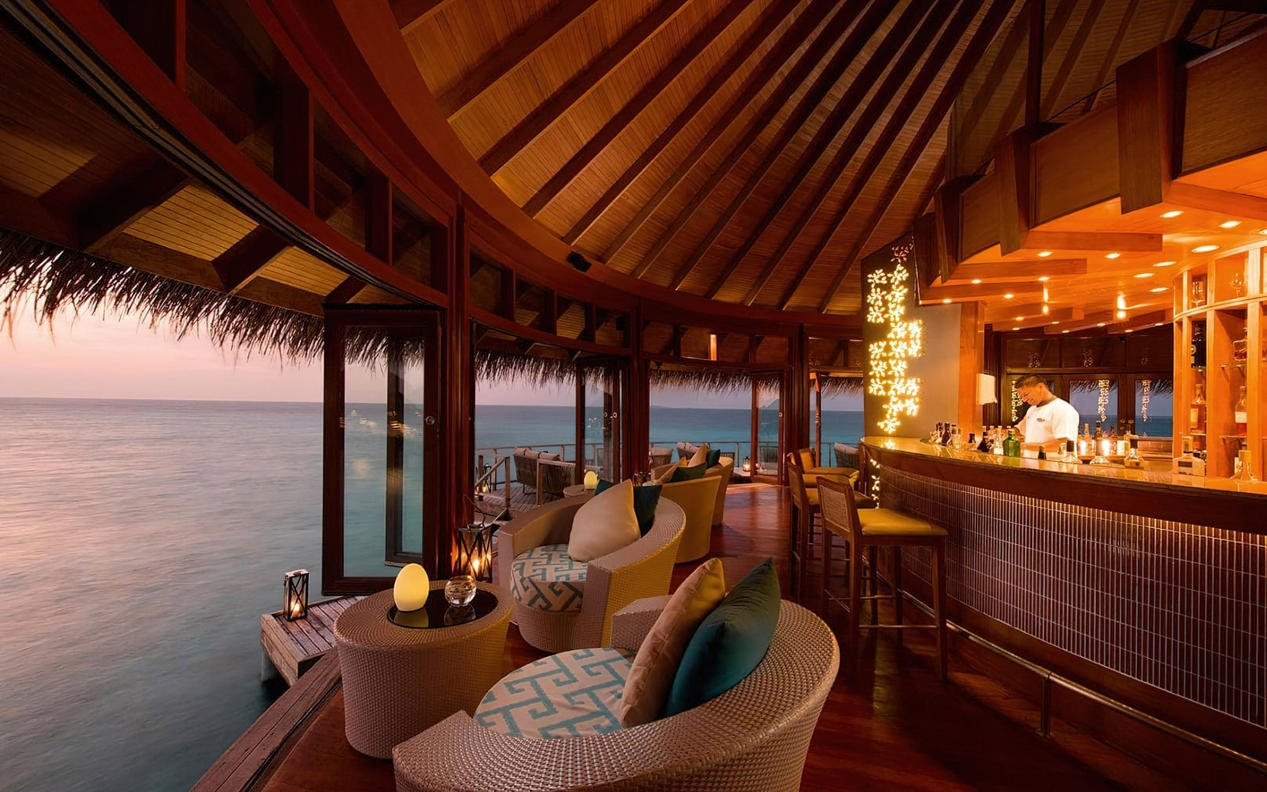 Constance Halaveli Resort – North Ari Atoll, Maldives – Jing Overwater Restaurant Ocean View Lounge