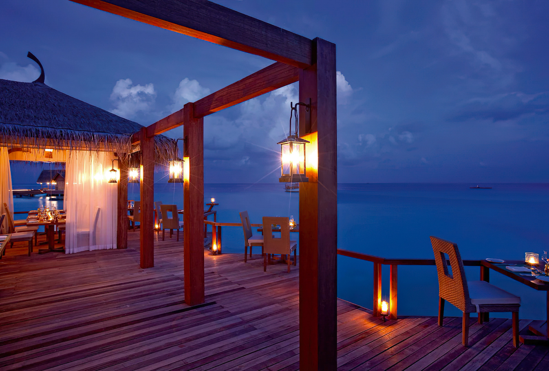 Constance Moofushi Resort - South Ari Atoll, Maldives - Overwater Dining Night