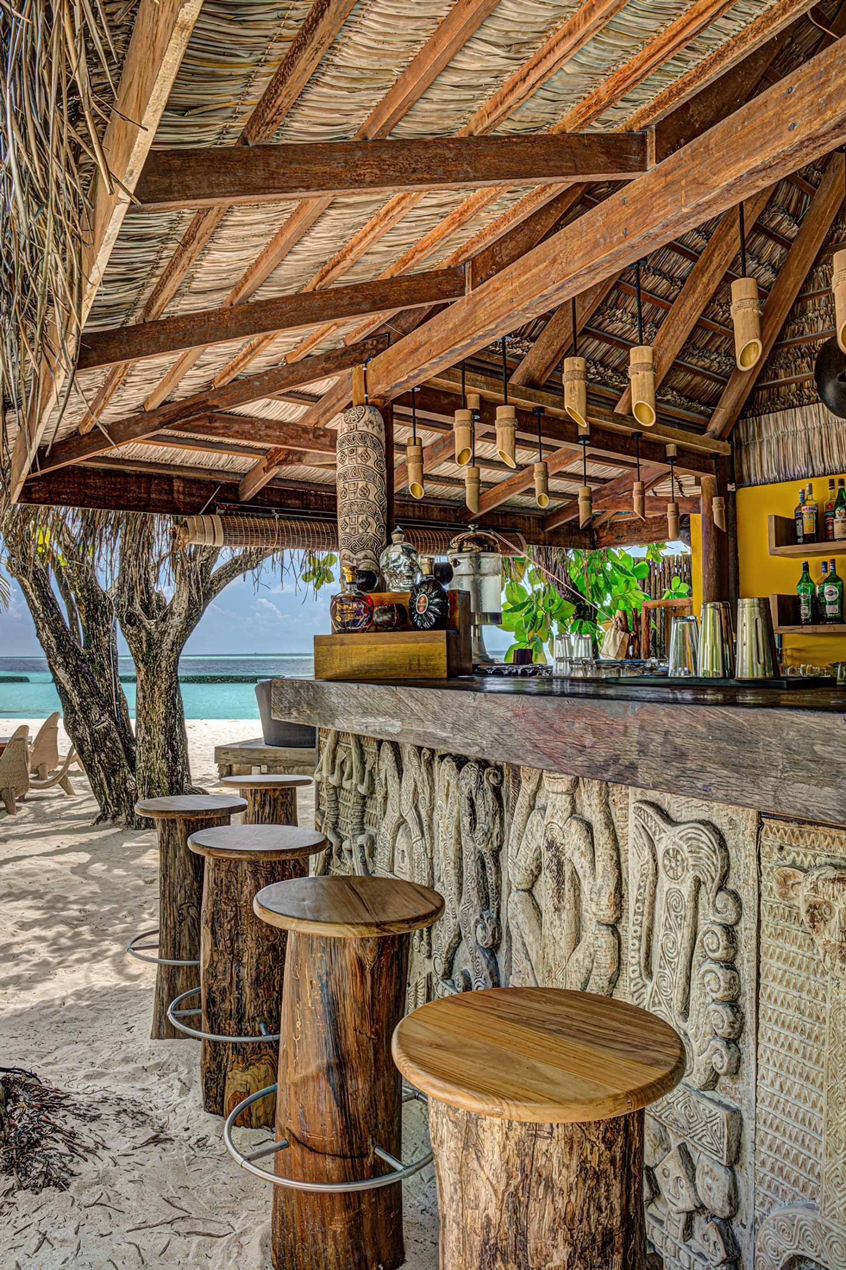 Constance Moofushi Resort - South Ari Atoll, Maldives - Totem Bar