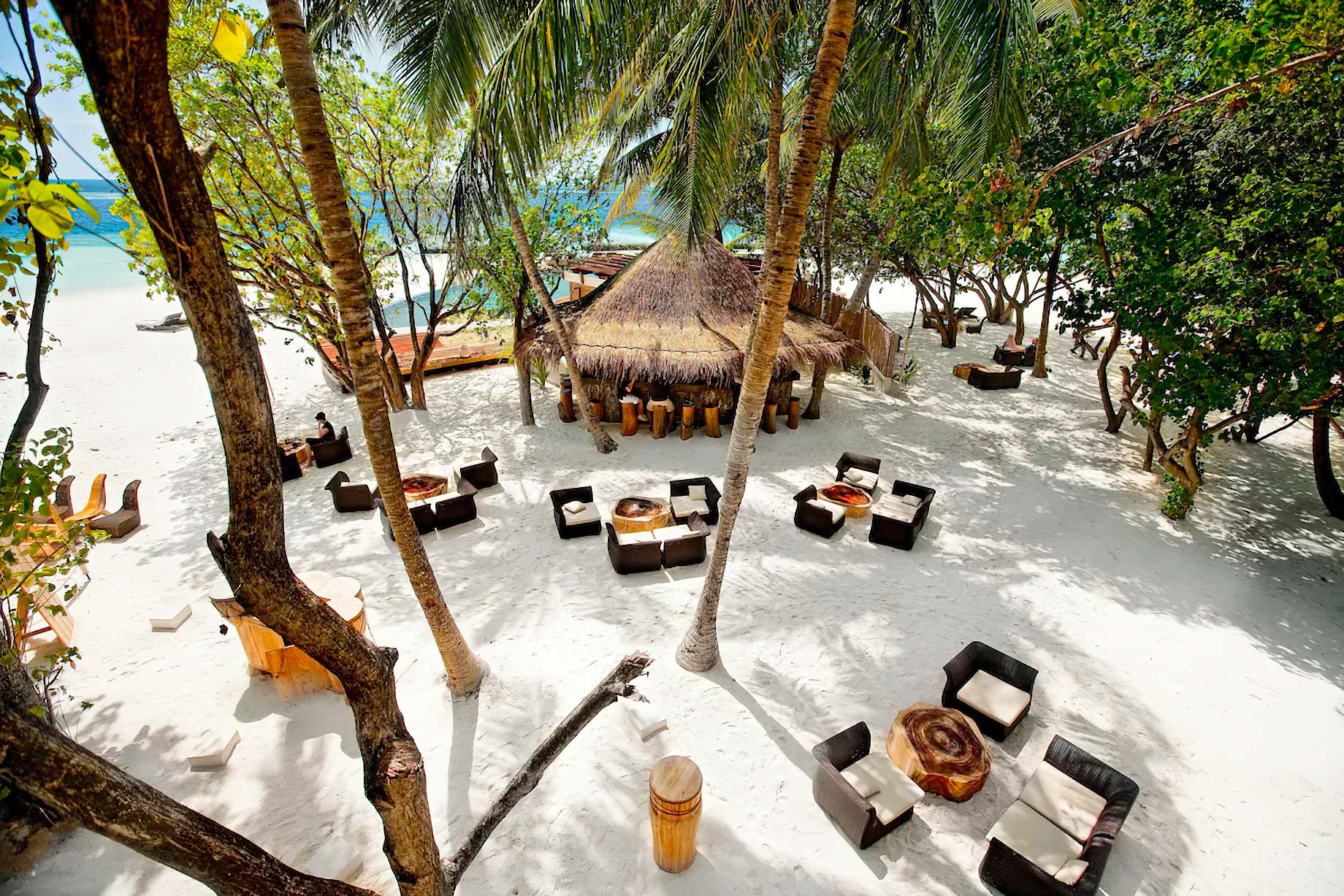 Constance Moofushi Resort - South Ari Atoll, Maldives - Totem Bar