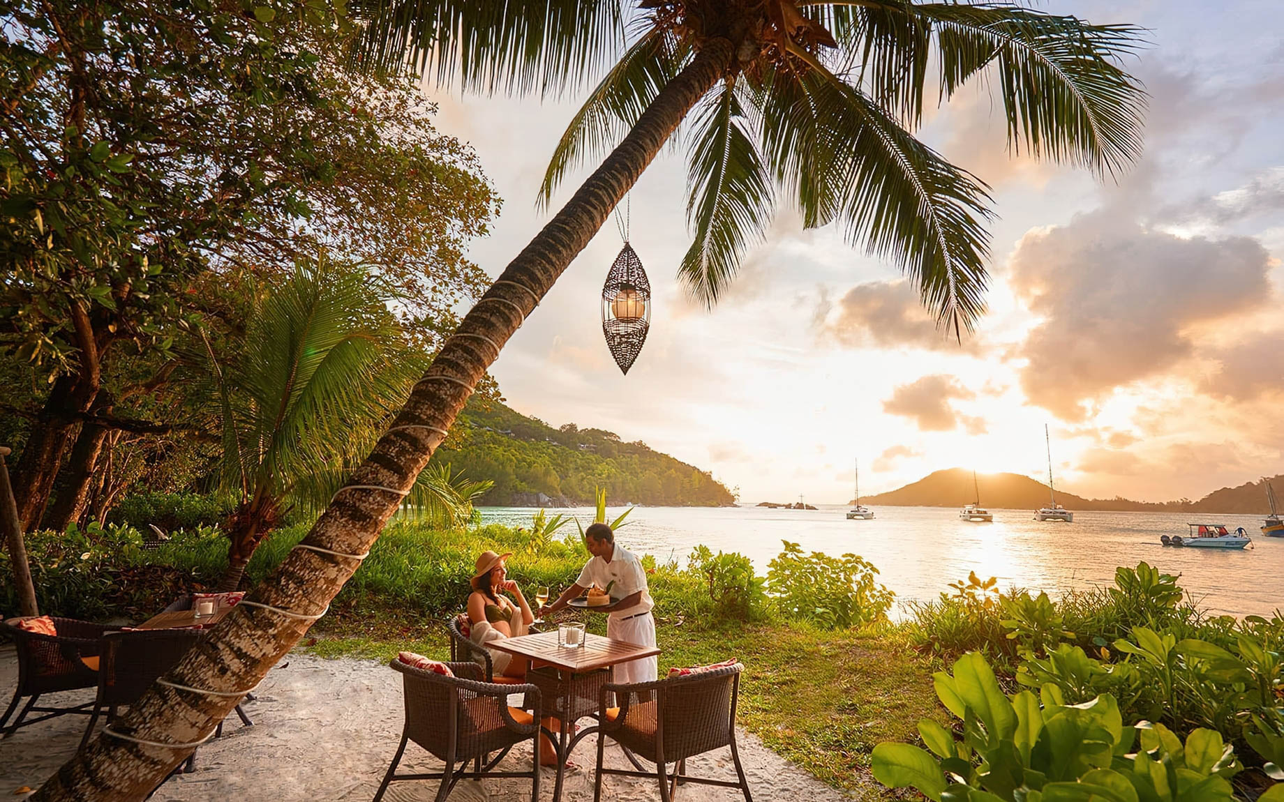 Constance Ephelia Resort – Port Launay, Mahe, Seychelles – Kabana Outdoor Dining