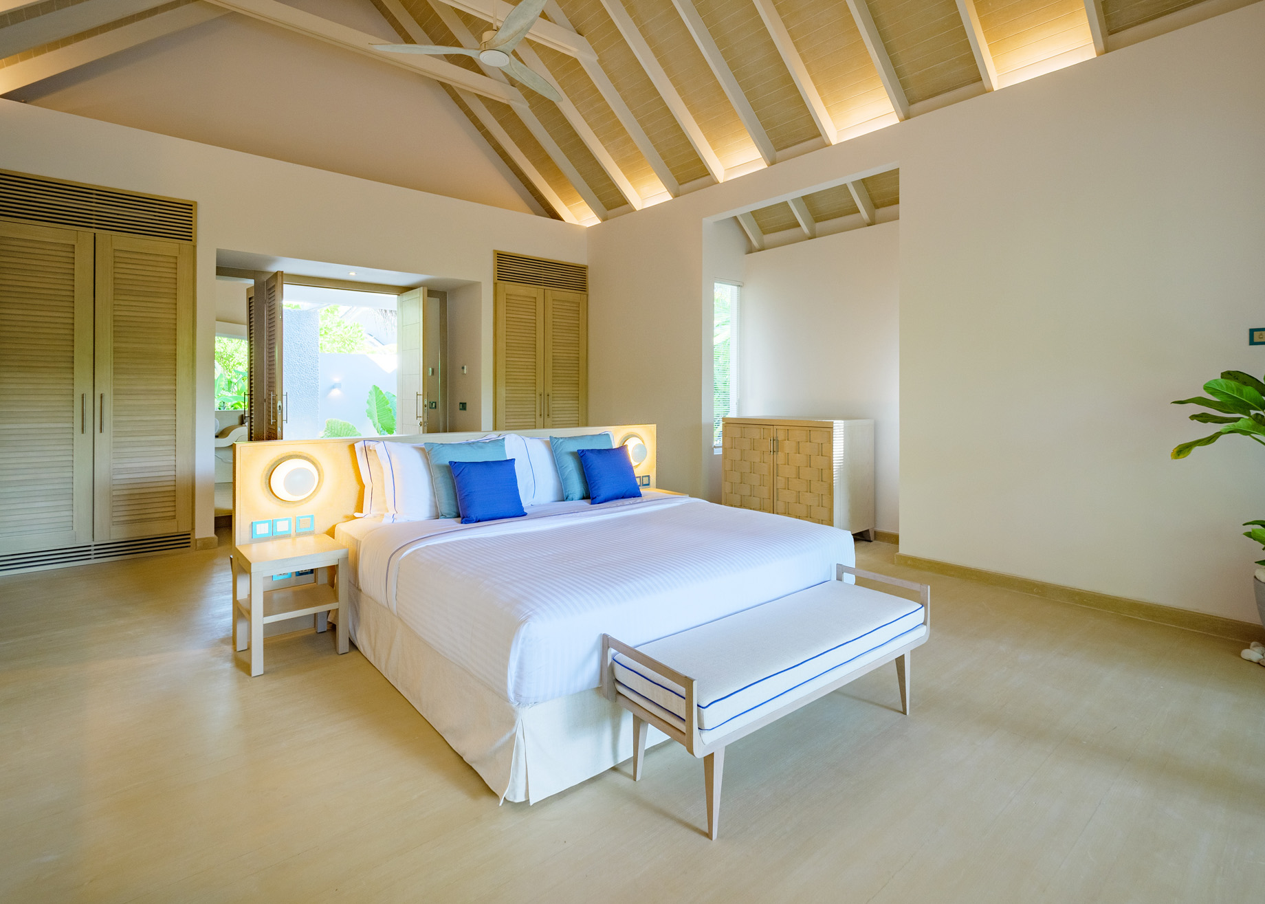 Baglioni Resort Maldives - Maagau Island, Rinbudhoo, Maldives - Villa Interior