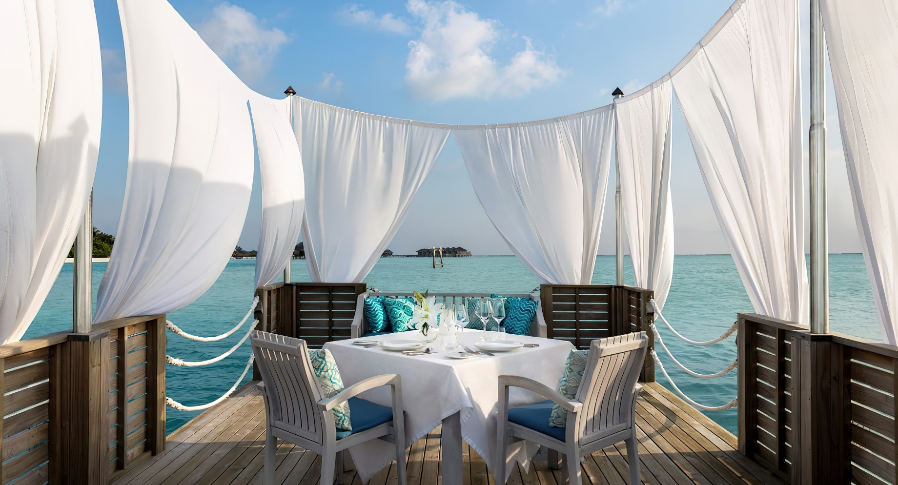 Anantara Thigu Maldives Resort – South Male Atoll, Maldives – Floating Ocean View Dining